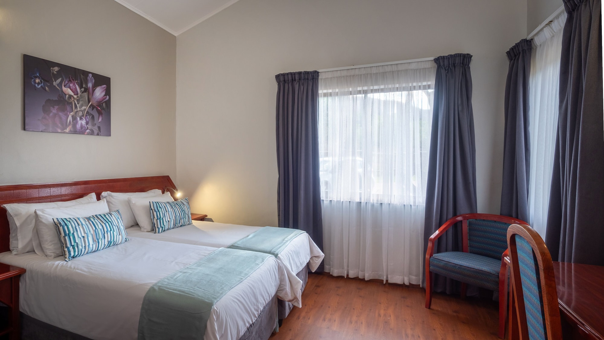 3 Bedrooms, Family, Apartment, 1 Double and 4 Single Beds