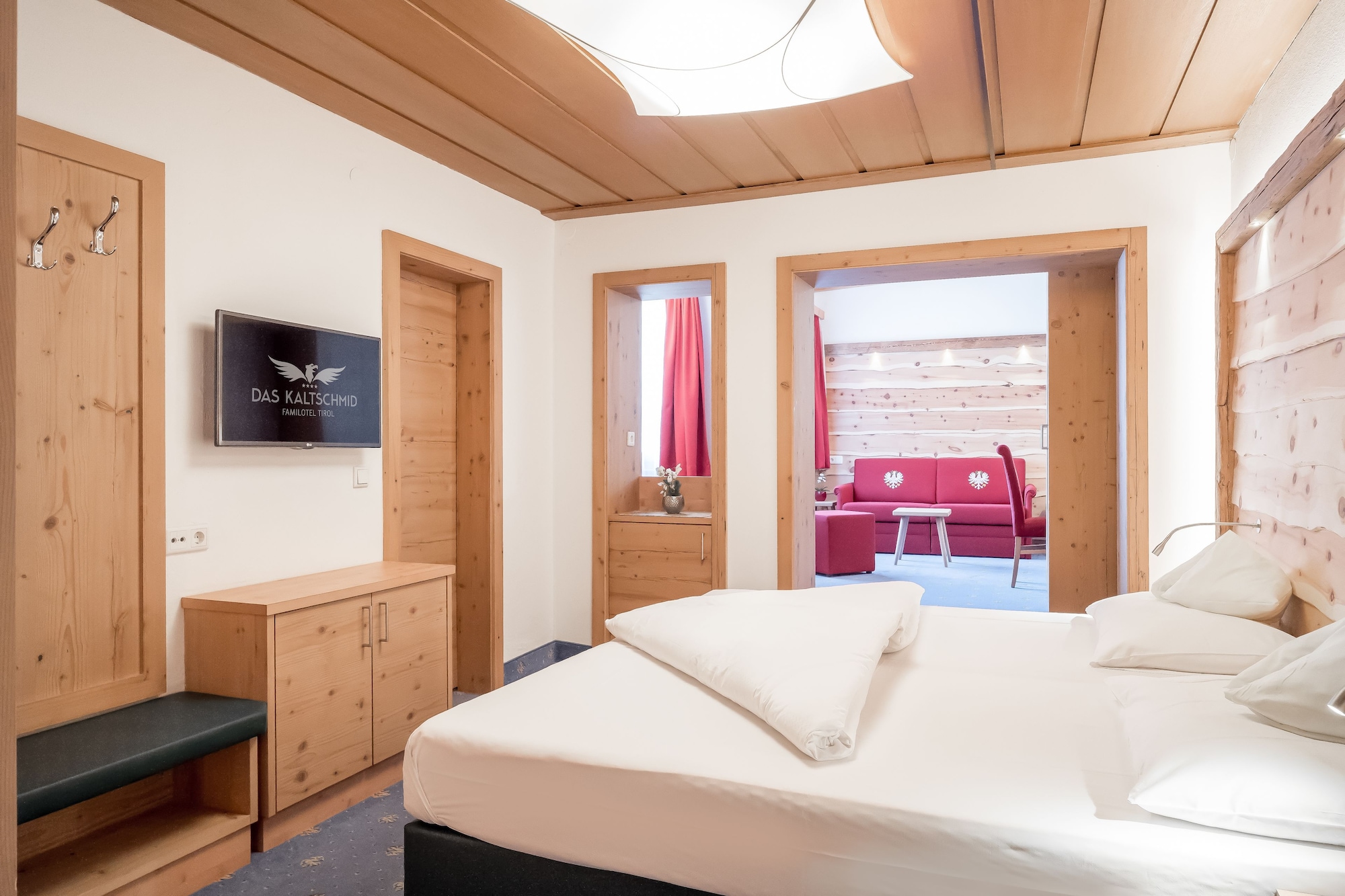 SUPERIOR, DOUBLE BED