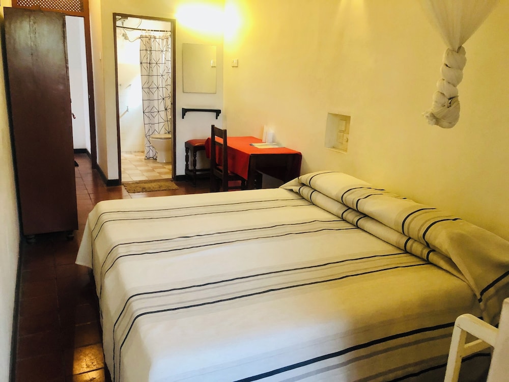 1 BEDROOM, ECONOMY, TWIN BEDS, RIVER VIEW, BALCONY