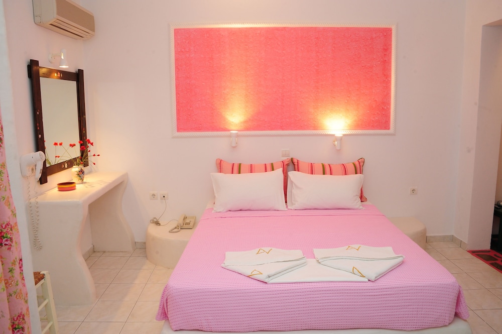 Annita S Village 25/68