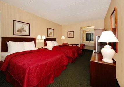 غرفة بسريرين كوين للمدخنين، Quality Inn & Suites Easley - Greenville 7/9