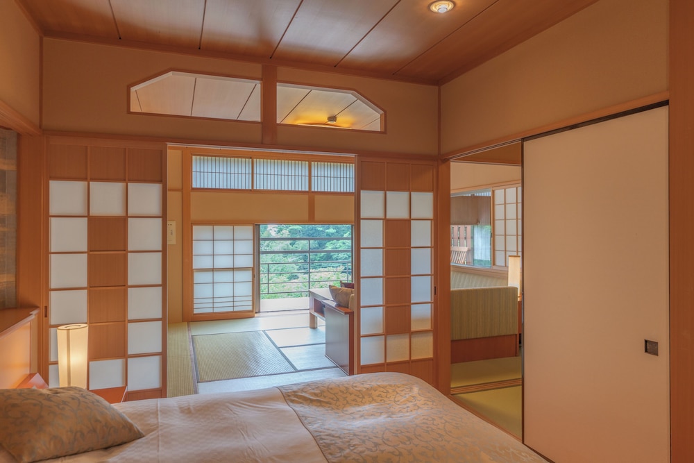 Narashino no sato Gyokusui -6 years or older 11/100