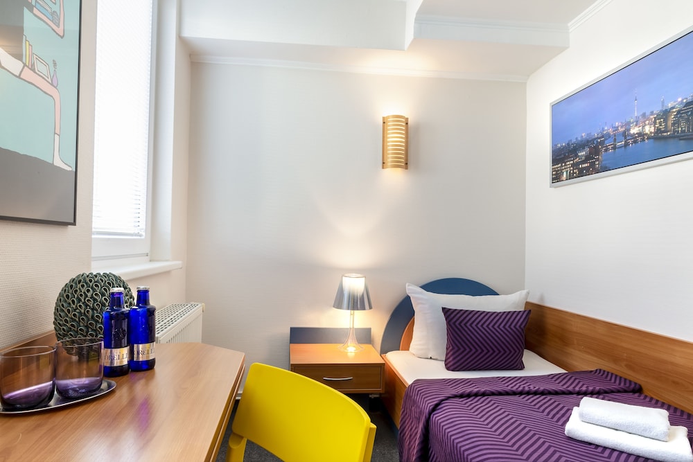 Hotel Ambiente Berlin City 51/70