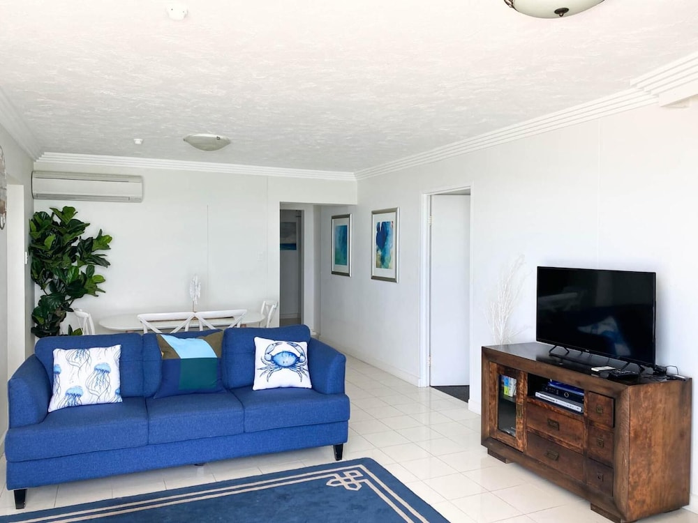 BEACHSIDE TOWER 26/64