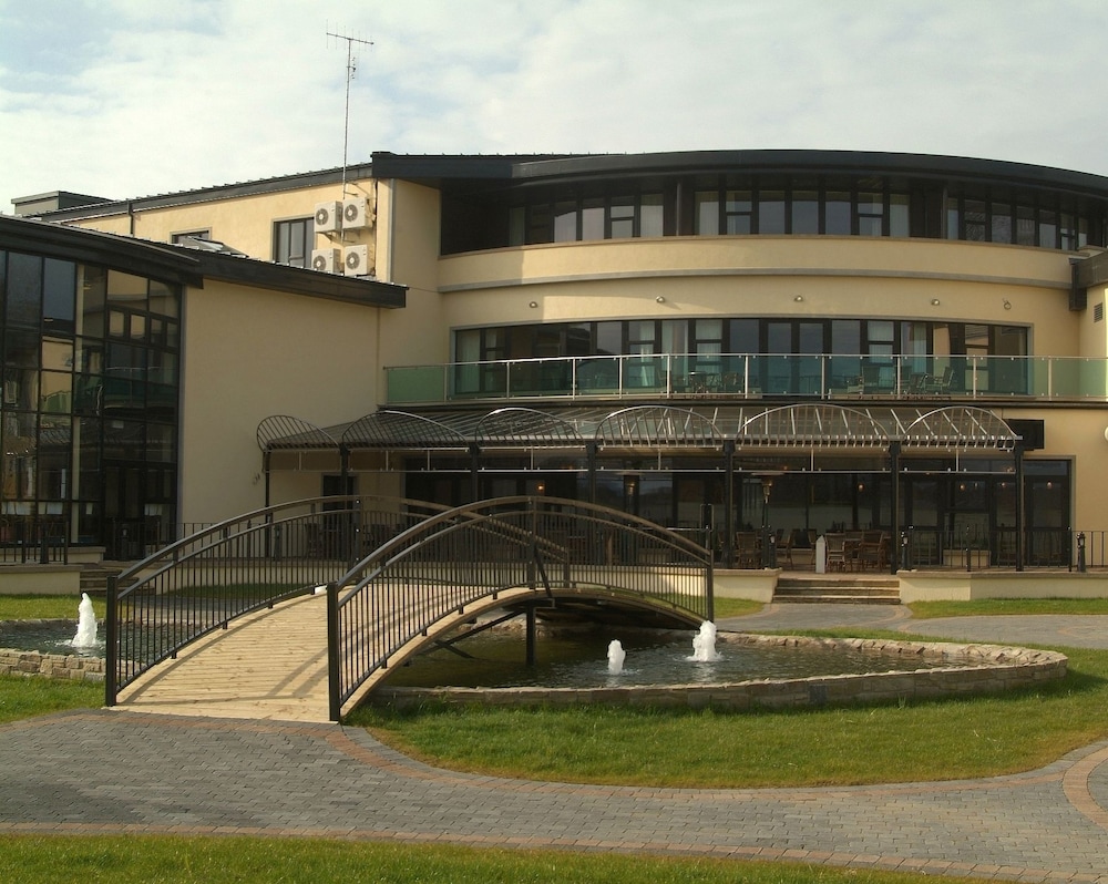 Amber Springs Hotel Health Spa 3/50