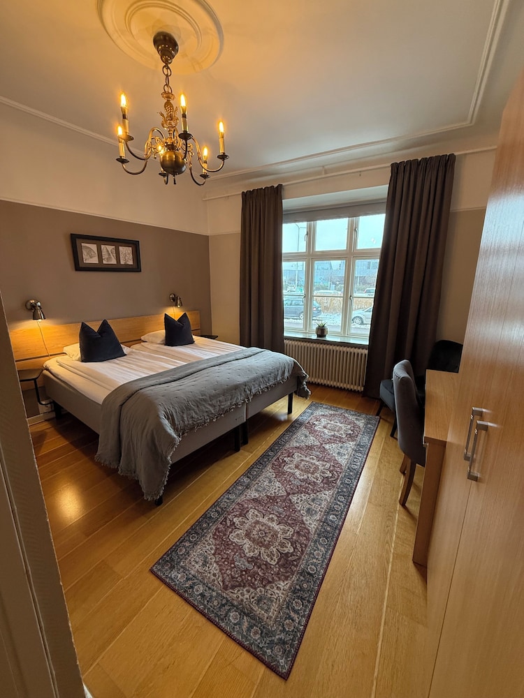 Hamnhotellet Kronan 12/44