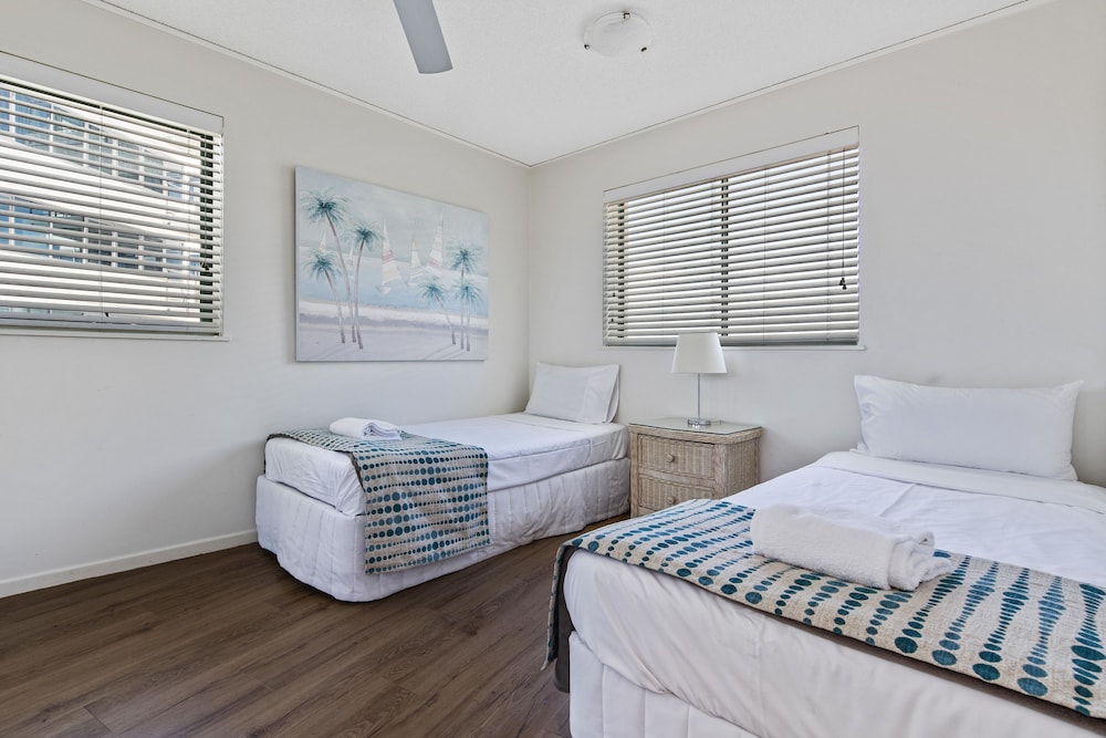 KEY LARGO MAROOCHYDORE 10/72