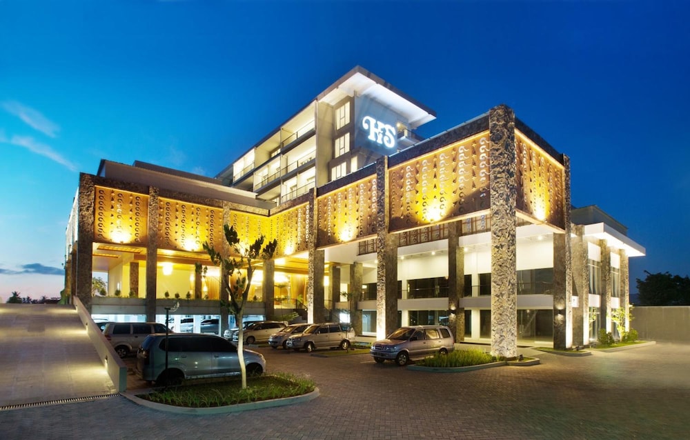 Hotel Santika Banyuwangi 5/50