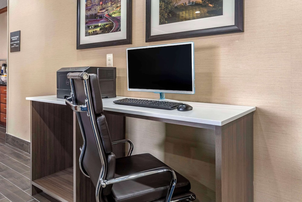 Comfort Inn & Suites Middletown - Franklin 26/33