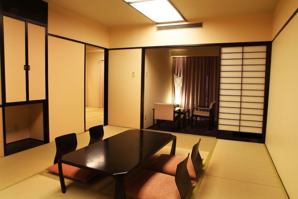 AoAwo Naruto Resort (ex. Renaissance Naruto Resort) 29/50