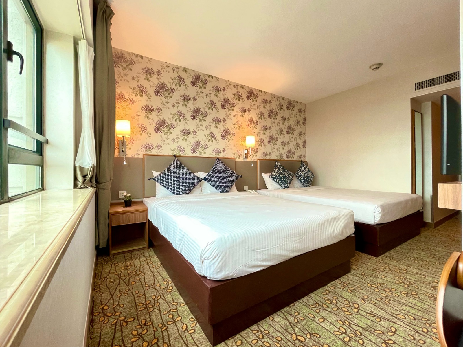Lander Grand Hotel 41/72