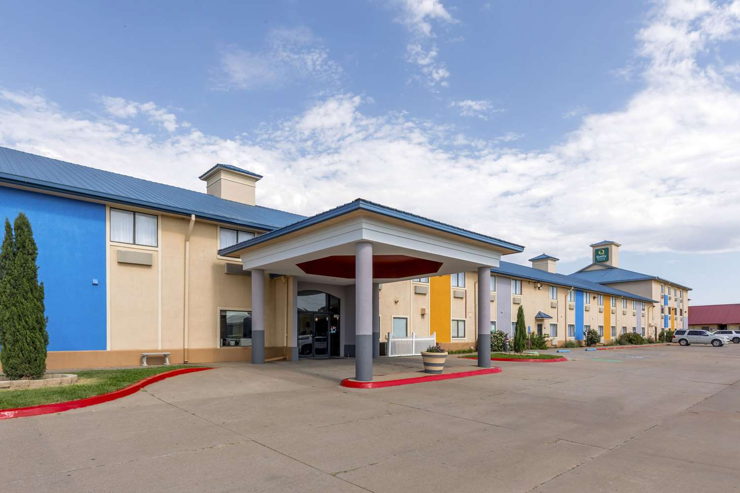 Quality Inn & Suites Wichita Falls I-44 21/23