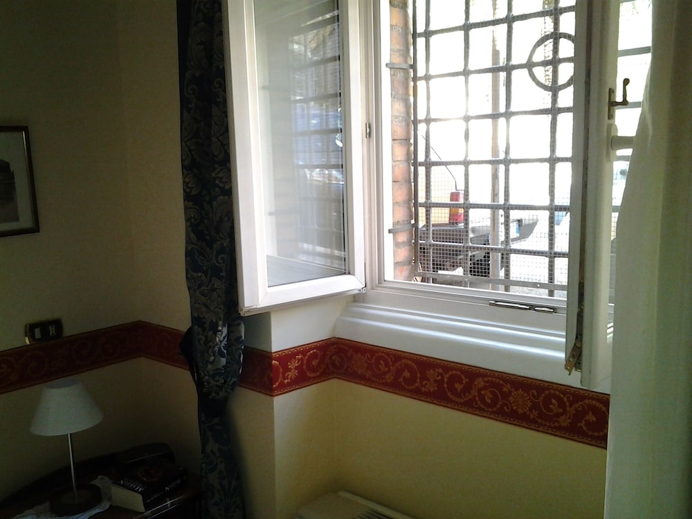 Colosseum Bed & Breakfast 49/62