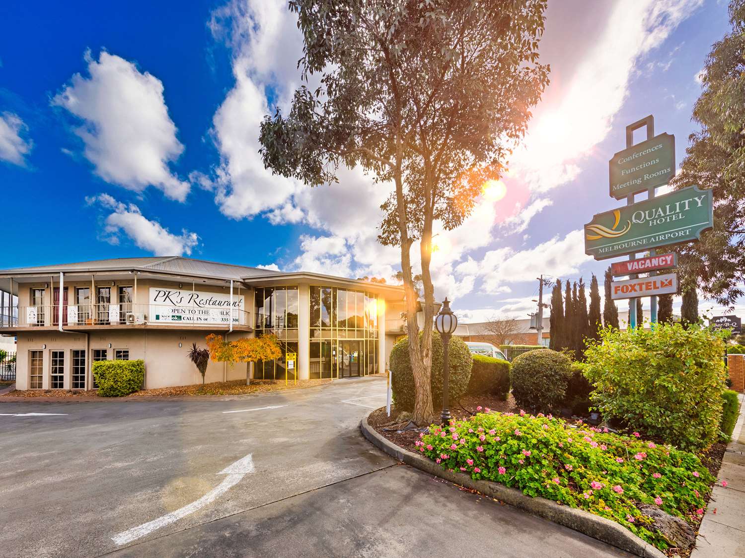 Quality Hotel Melbourne Airport 23/24
