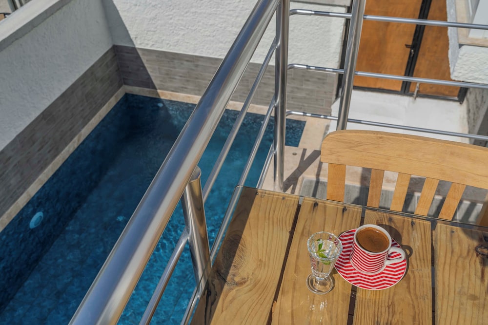 Mea Otel Reisdere Cesme 33/50