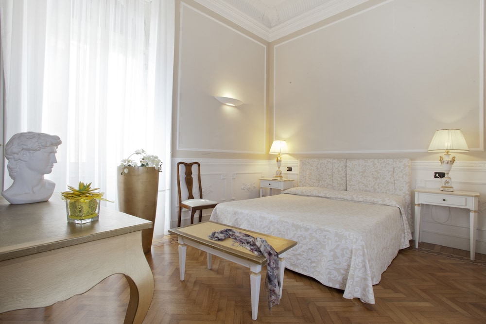 Palazzo Lombardo 13/44