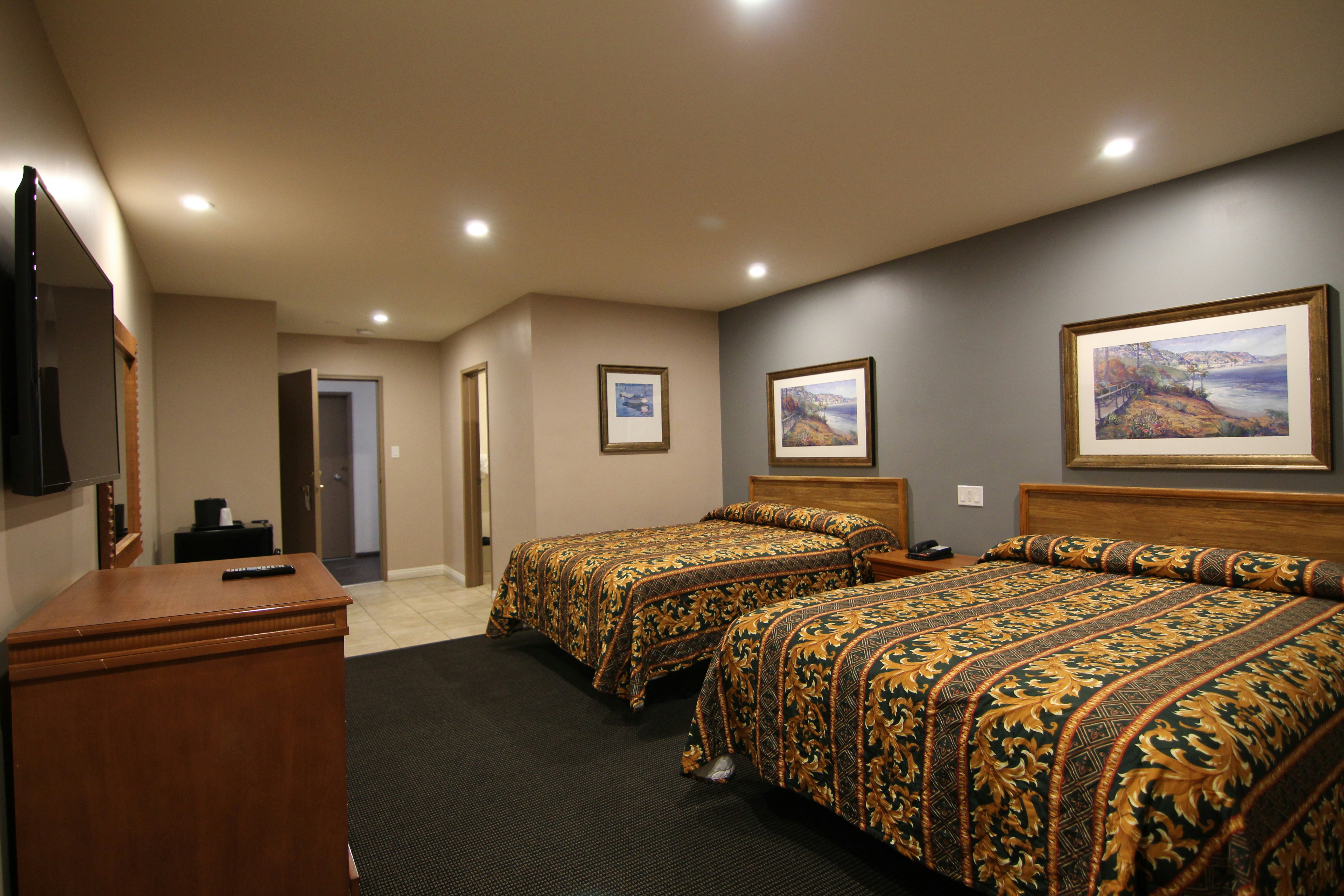 Dunes Inn Wilshire 43/72