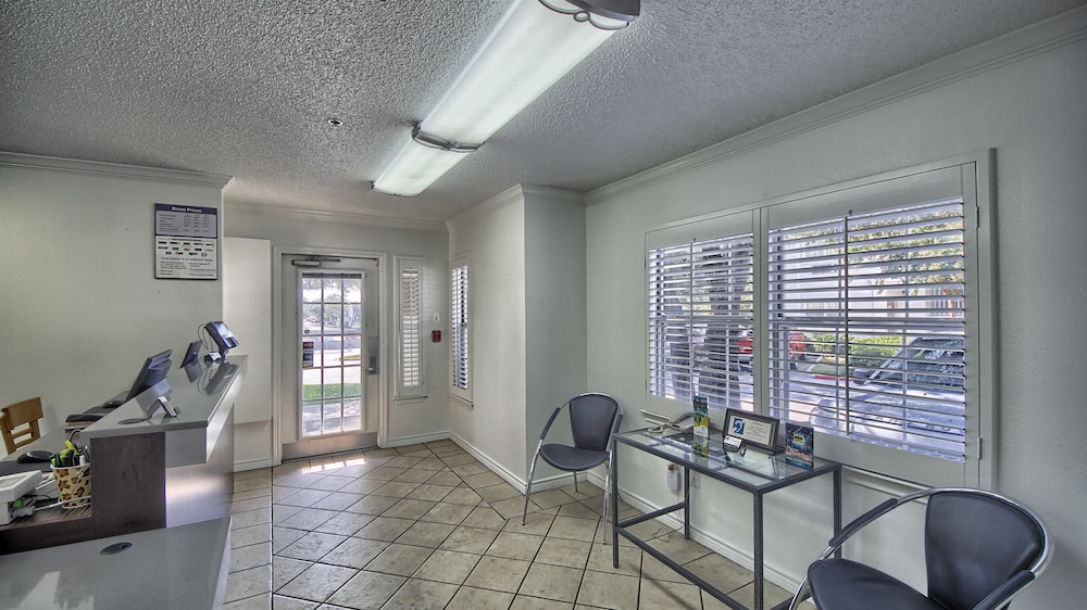 Studio 6 Extended Stay - San Antonio, TX - Six Flags 37/58
