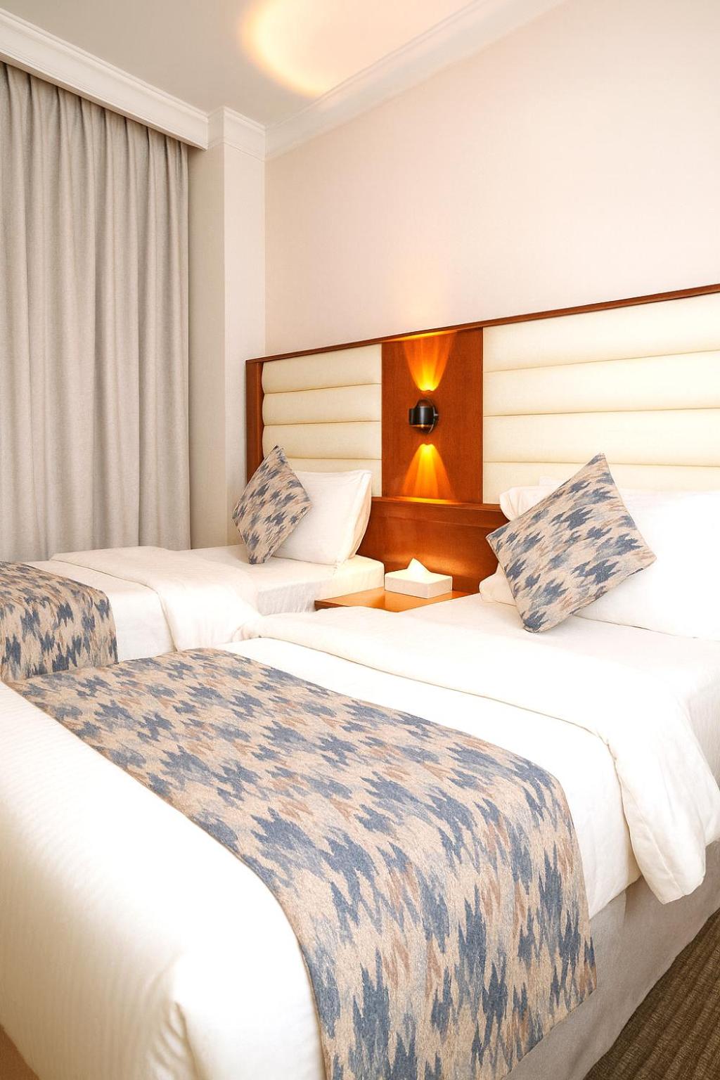 Room at Sadeen Hotel Amman, AMMAN