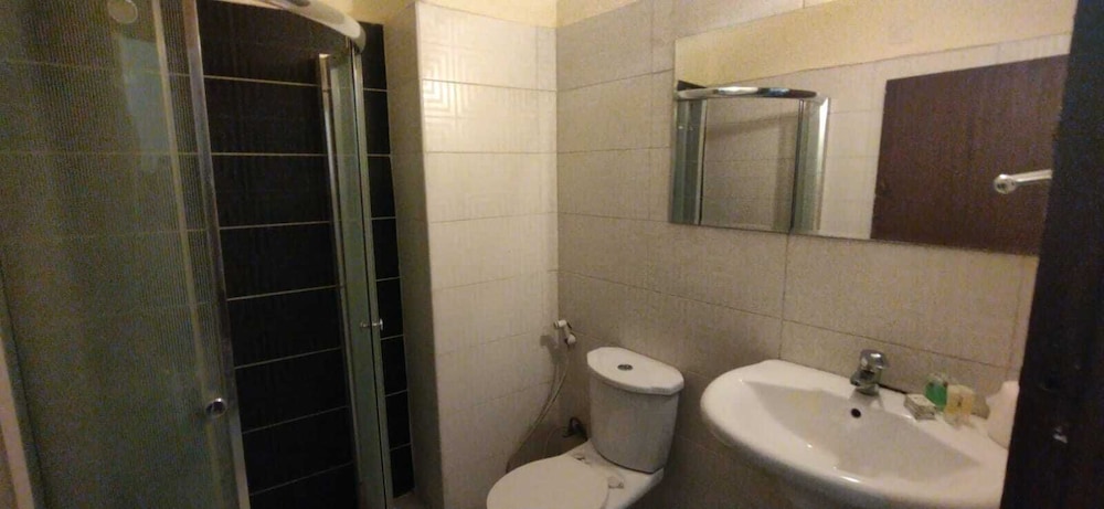 Newpark Hotel Amman 50/51
