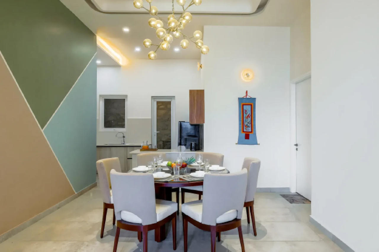 ELIVAAS 3 BHK with Terrace Near Lake View Antarmann Casa Mirage 13/14