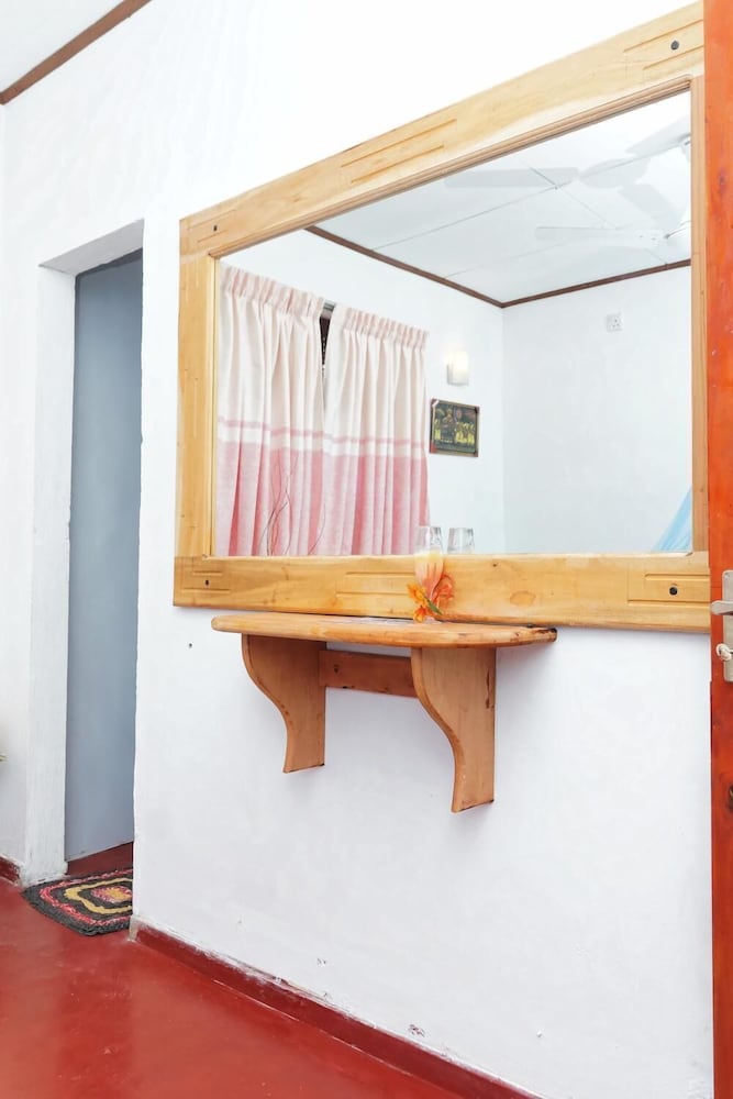 Damith Tourist Inn 5/44