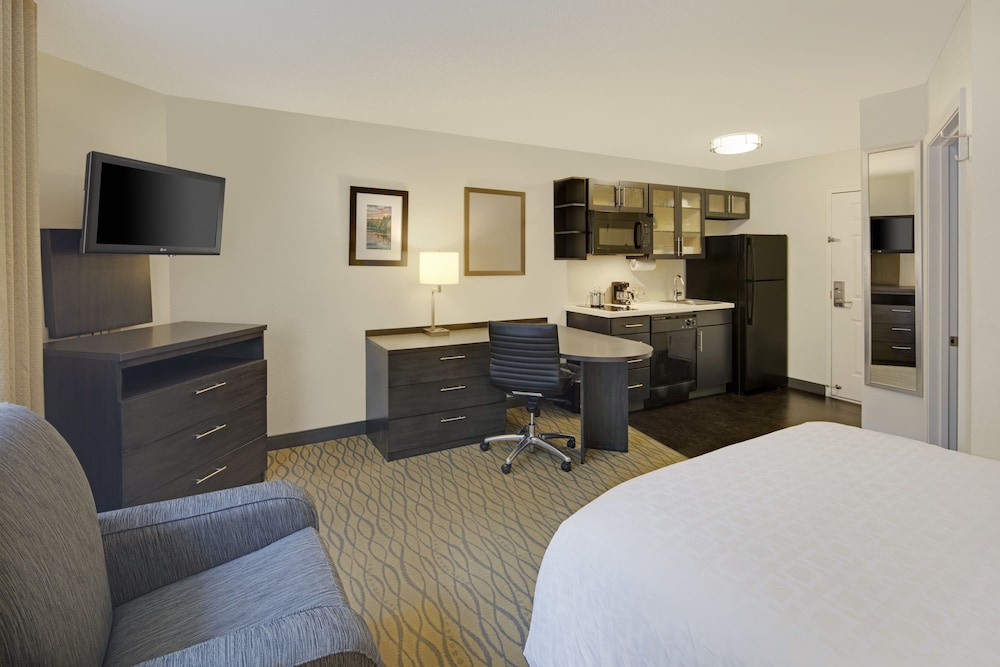 Candlewood Suites Rogers/Bentonville 10/49