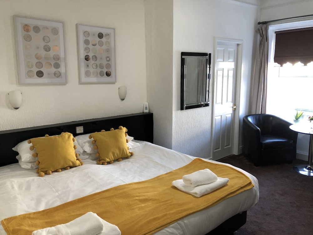 Trinity House B&amp;B 6/28