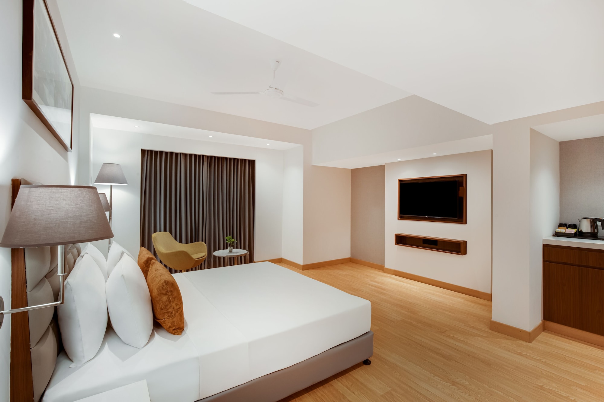 EXECUTIVE, DOUBLE BED
