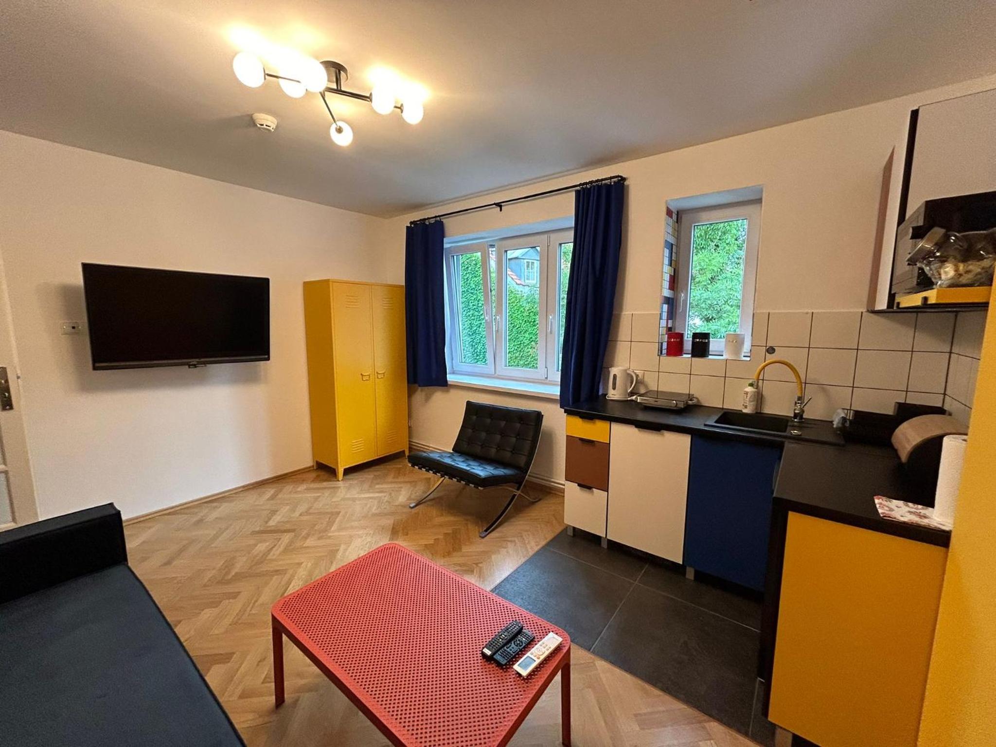 Cybulskiego Guest Rooms 17/23