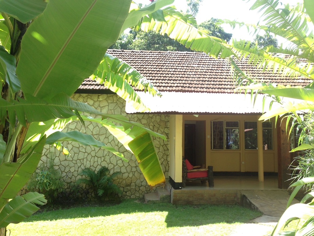 Outpost Lodge 37/40