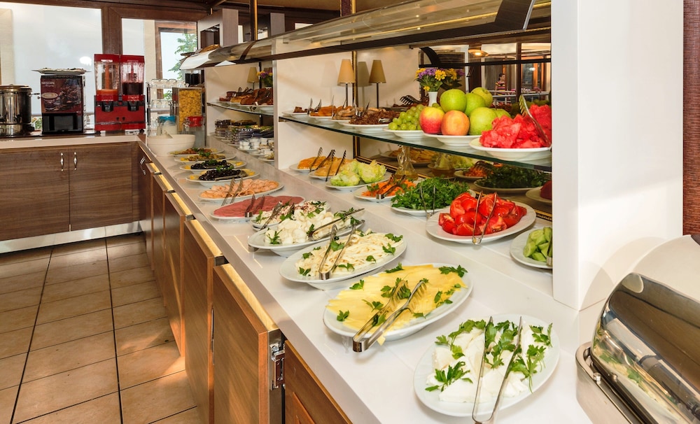 Zeynep Sultan Hotel 45/54