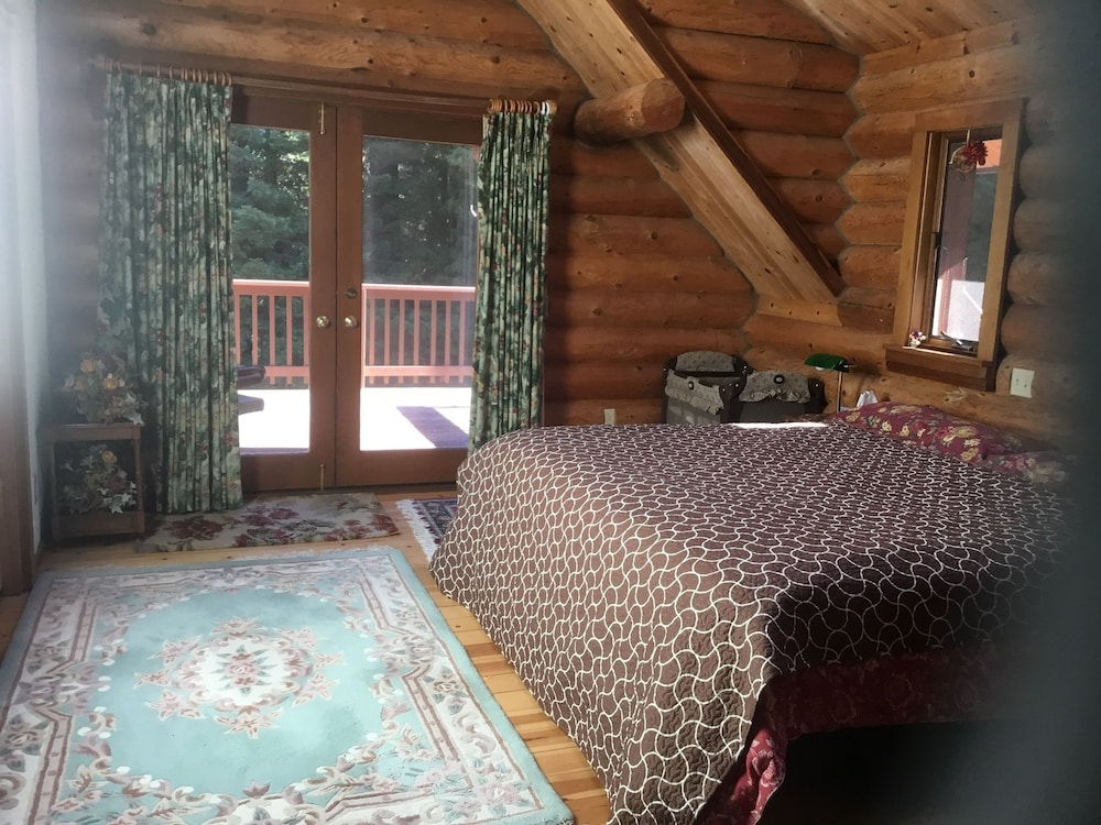 Redwood Log Cabin 3/12