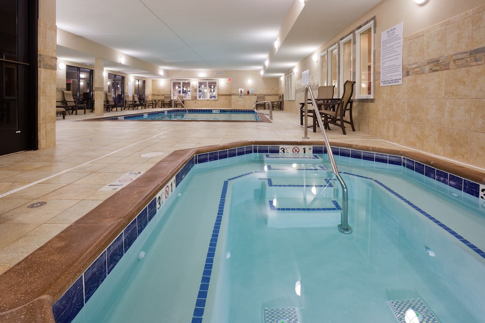 Holiday Inn Express Hotel Suites Helena 36/63