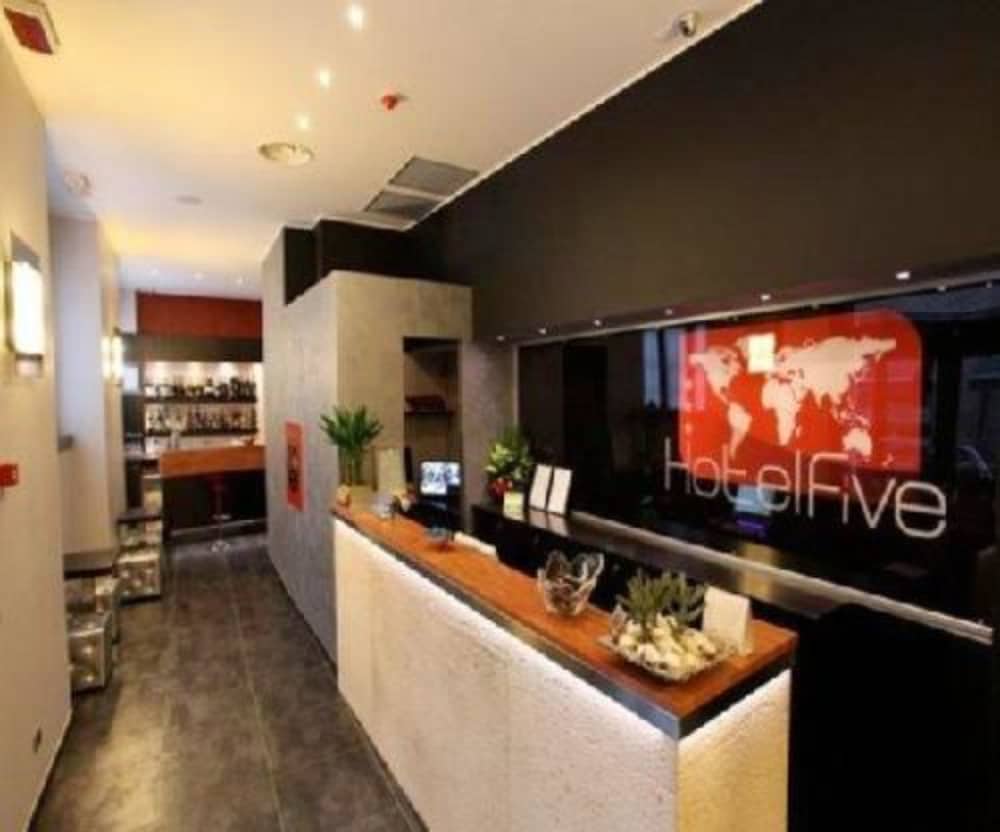 Hotel Five 2/51