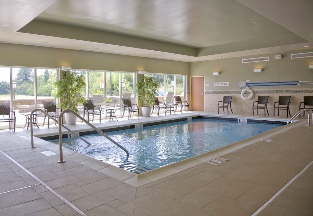 Fairfield Inn Suites By Marriott Montgomery Eastchase Pkwy 5/50