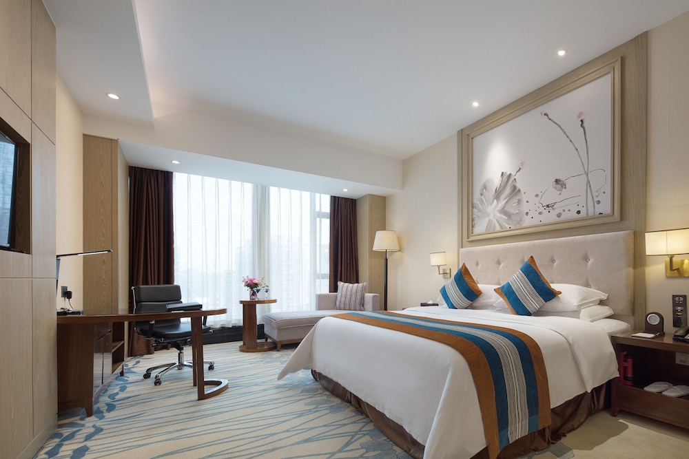 Perenc Hotel 11/50