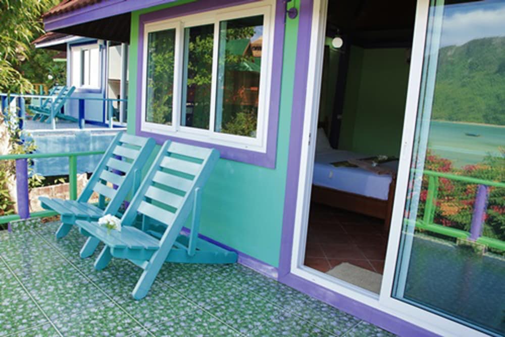 Phi Phi Viewpoint Resort 9/65