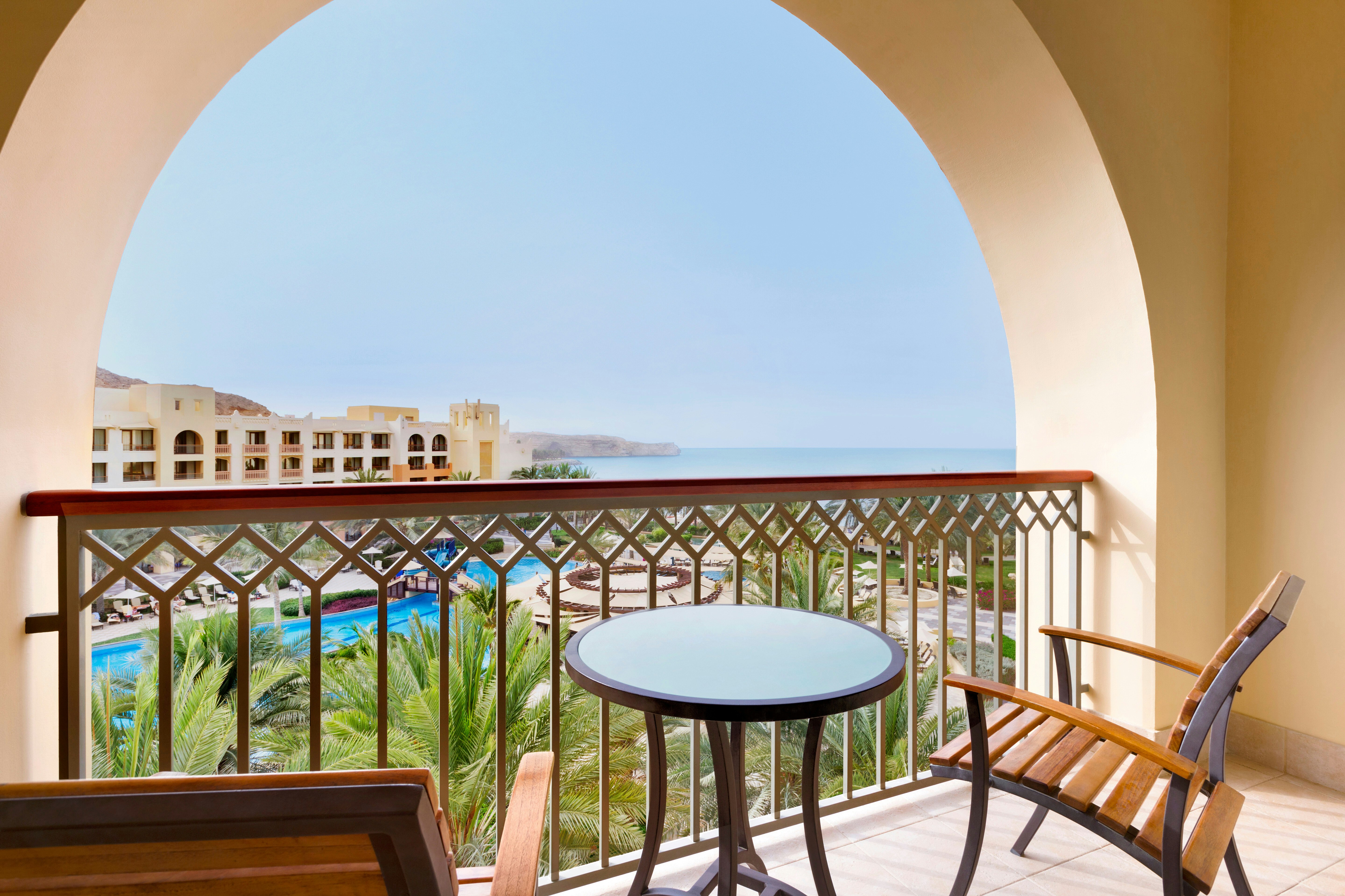 Shangri-La Barr Al Jissah Resort and Spa - Al Waha 25/29