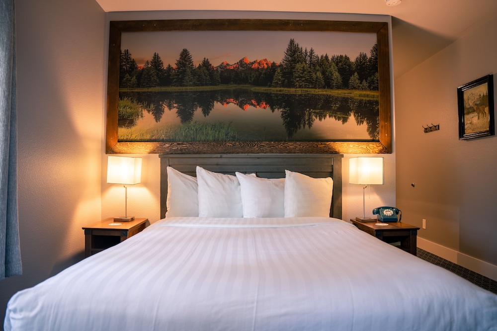 Blue Elk Inn 11/51