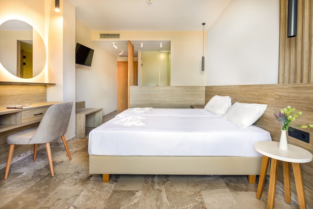 Elena Hotel 12/51