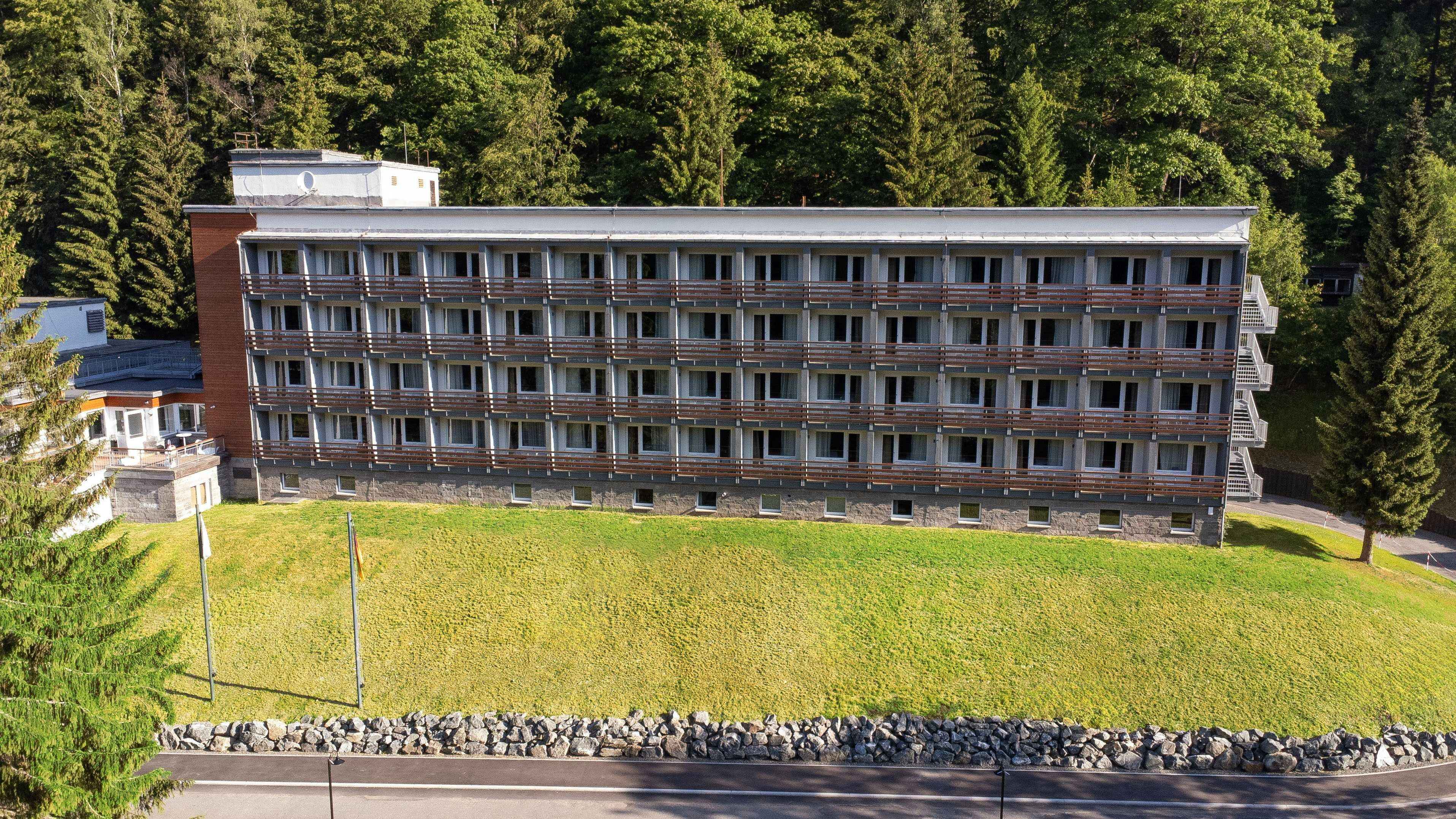 Sunday Schwarzbachtal Hideaway Resort 3/42