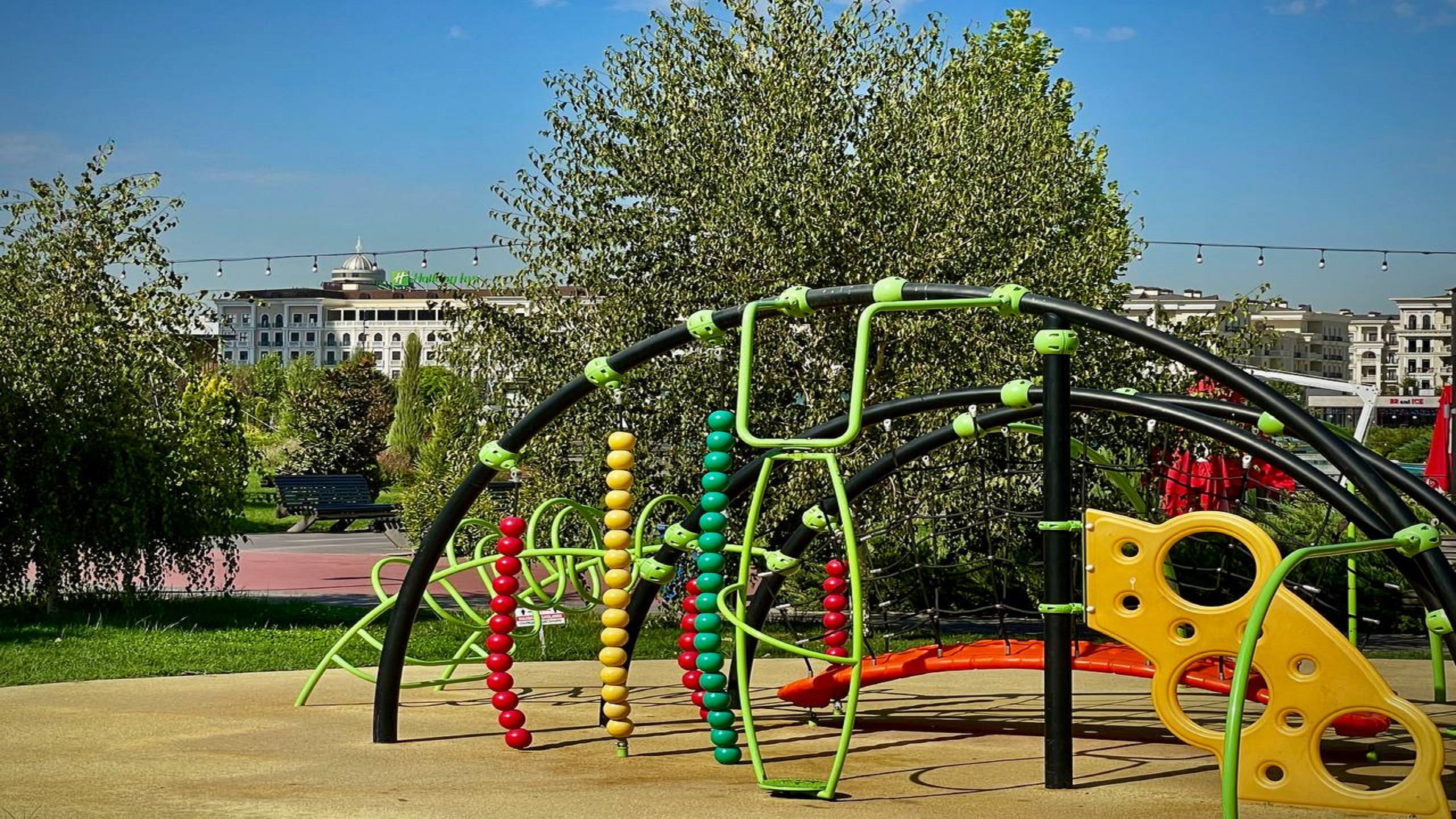 Holiday Inn Tashkent City 44/50