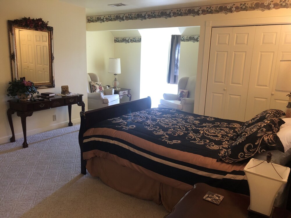 The Abbe House Inn 25/54