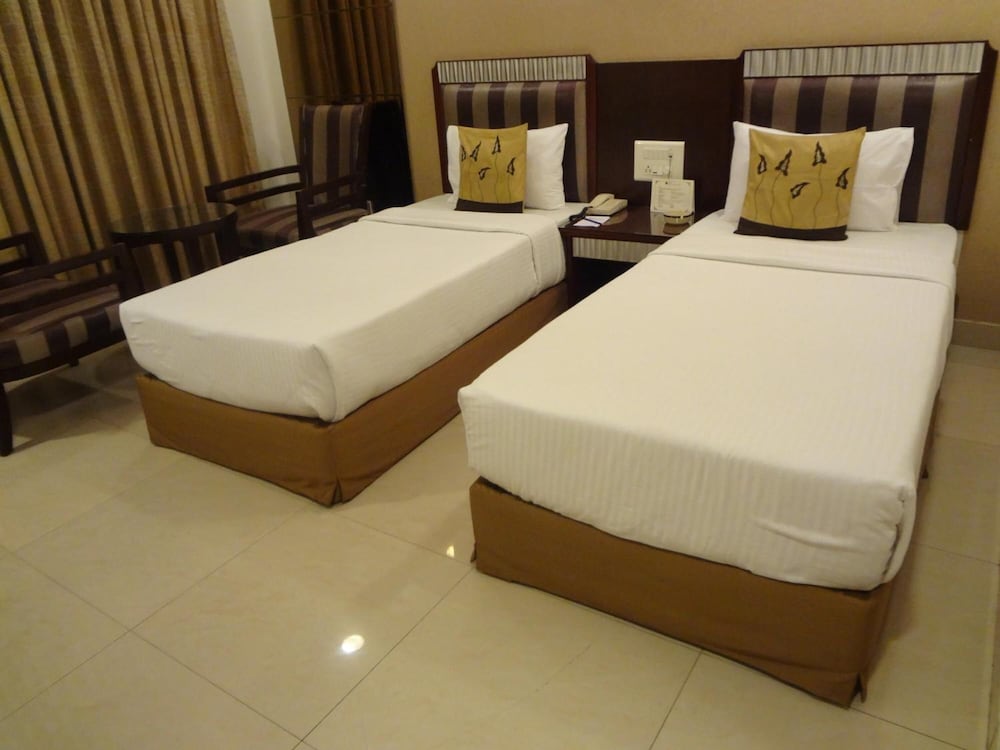 Suba Palace Hotel 8/42