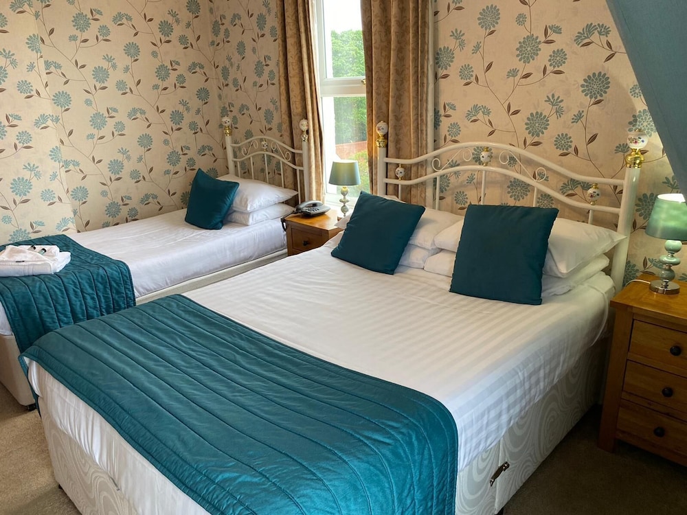 Furzedown Hotel 12/74