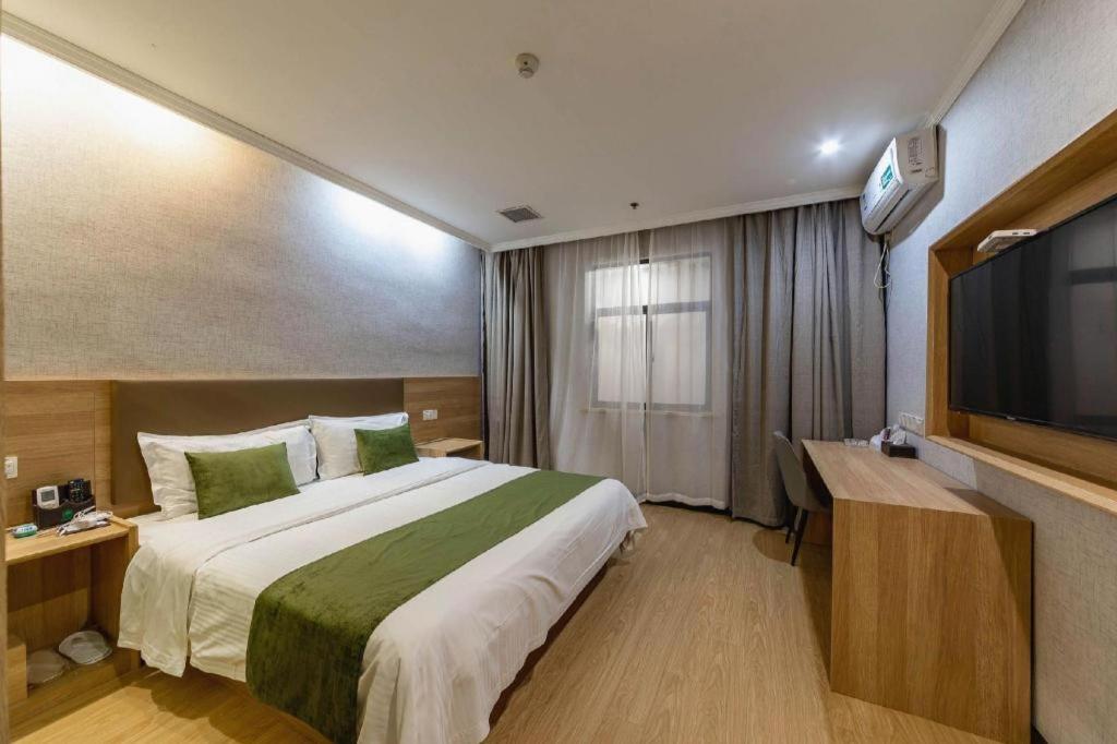GreenTree Inn Jiangsu Suzhou Kunshan Beimen Road Express Hotel 16/50