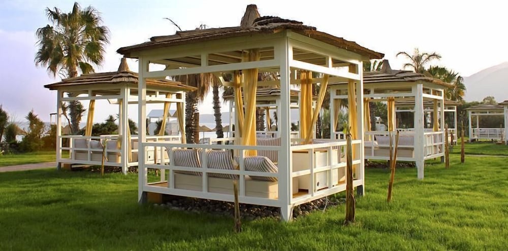 Presa Di Finica Hotel and Suites 1/50