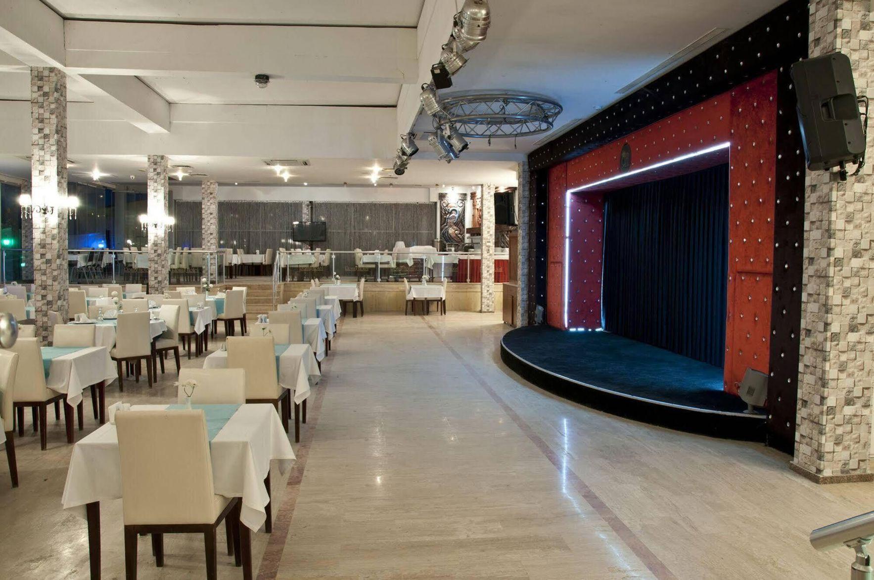 Ranax Hotel 12/23