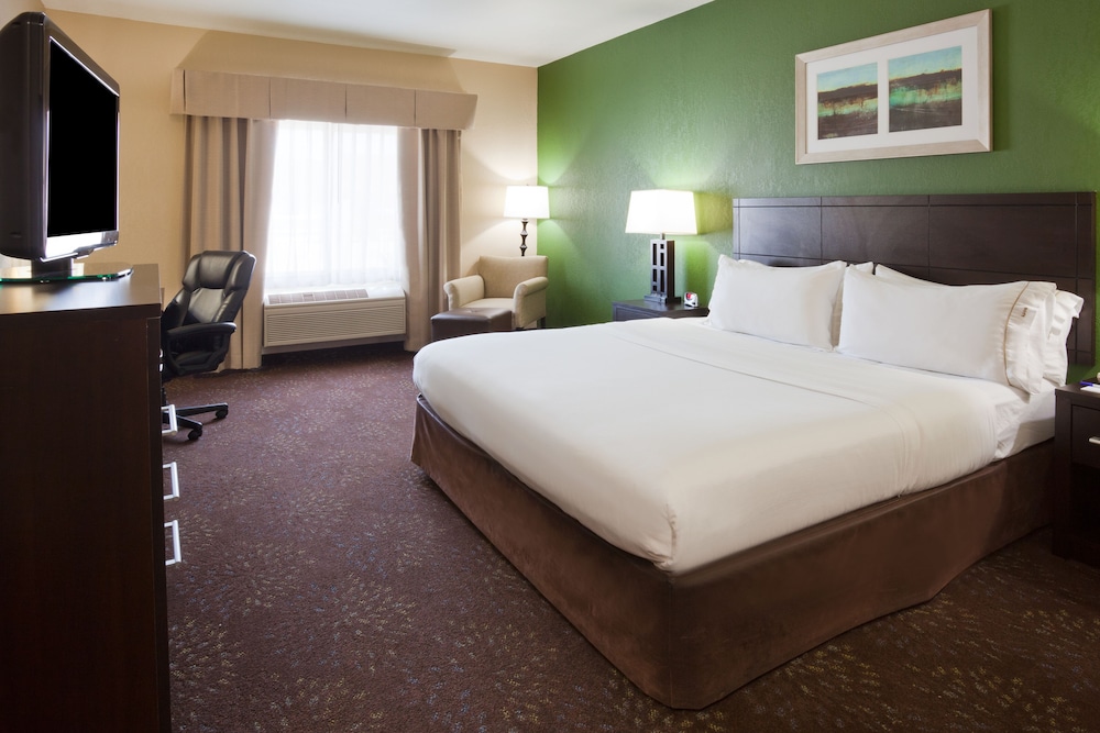 Holiday Inn Express Hotel Suites Aberdeen 14/61